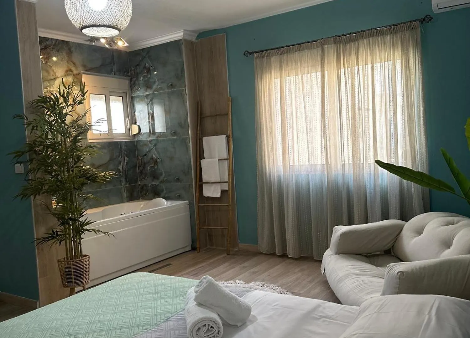 Apartament Gjonis House Saranda 0*,
